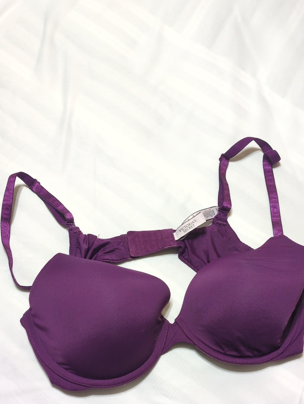 Victoria's Secret Plum Underwire T-Shirt Bra